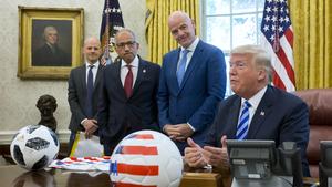 Gotov je! Lavina se zakotrljala, Infantino neće "preživjeti"